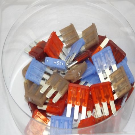 Assorted Selection of Micro 3 Fuses (AB.27)